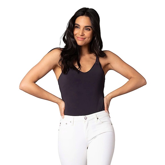 Scarlett Sleeveless Thong V-Neck Cami Bodysuit 🖤 - Picture 8 of 9